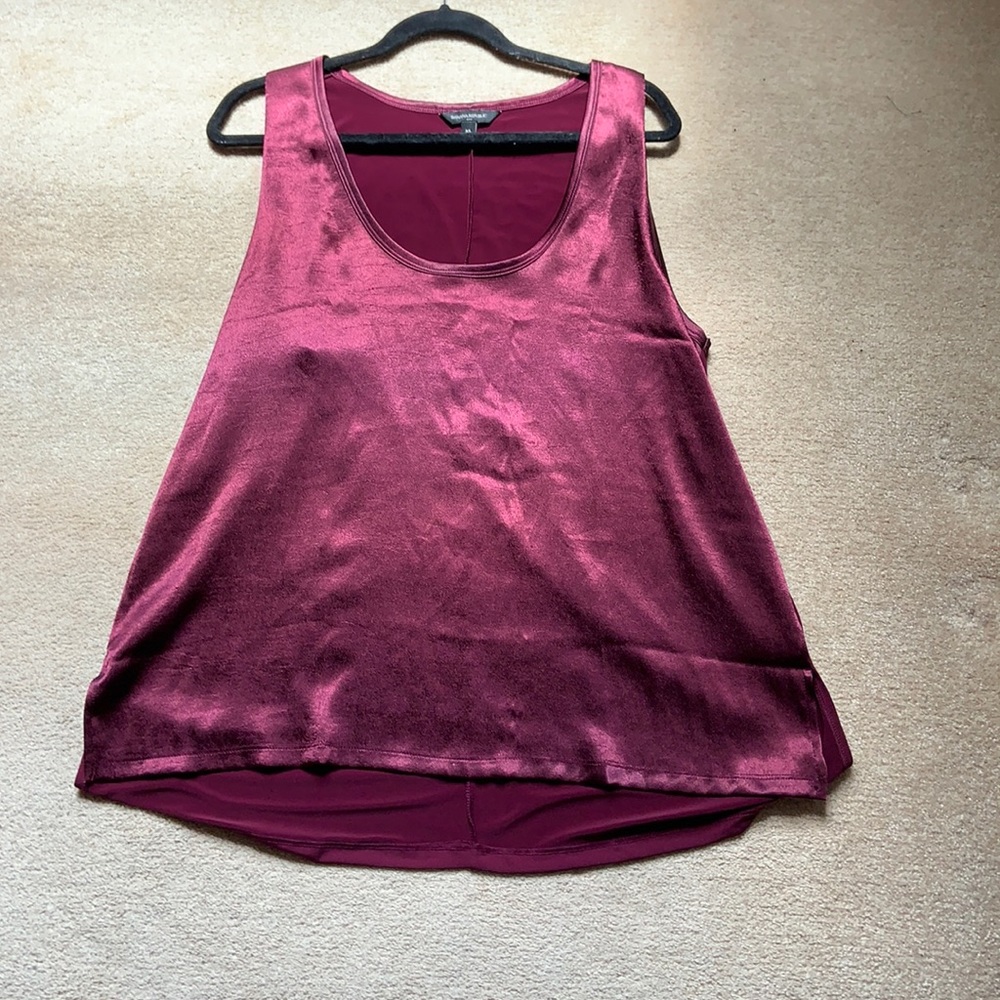 XL Shimmery burgundy sleeveless top